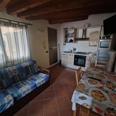 Ferienwohnung Monolocali In Centro Paese LMP Exterior foto